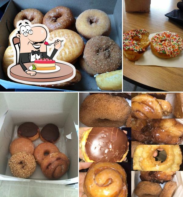 KNAPP'S DONUT SHOP, Rochester - Restaurant Reviews, Photos & Phone