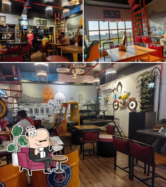 The interior of Bong pizza