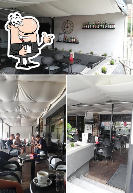 Vedi questa foto di Caffe Bar Happy place