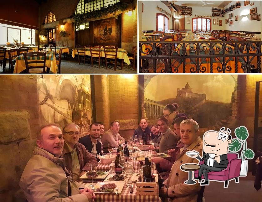 Gli interni di Taverna del Postiglione Ristorante