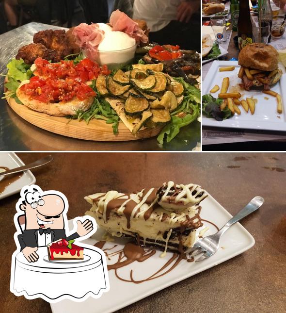 Non scordarti di ordinare un dessert a Cosmopolitan Fusion Mexican Grill