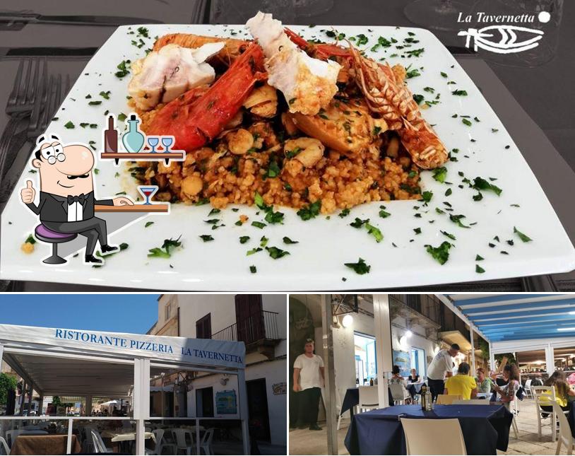 La foto della interni e cibo di La Tavernetta