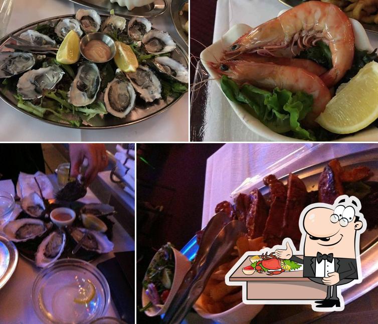 Toma marisco en Ashmore Seafood and Steakhouse