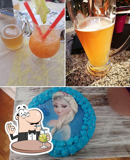 Estas son las fotos que hay de bebida y pastel en Restaurant "BarBados" in Nünchritz