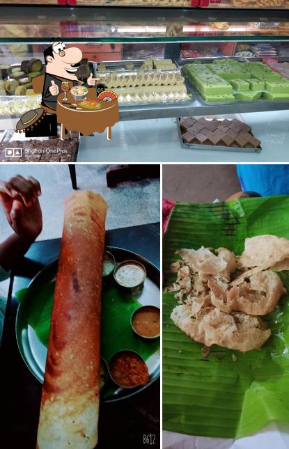 Food at Sri Vadamalai Bhavan Sweets