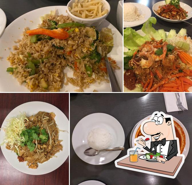 Cc1b Thai Mint Restaurant Meals 2 