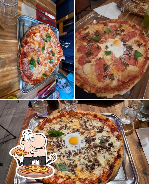 Essayez des pizzas à Caffè luna