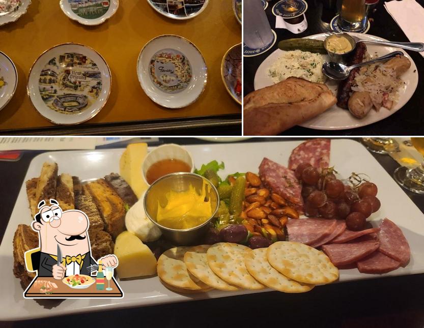 Flying Saucer Draught Emporium, 705 Main St in Houston Restaurant menu and reviews