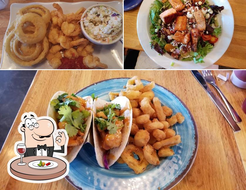 Boston's Fish House, 1414 S Atlantic Ave in New Smyrna Beach