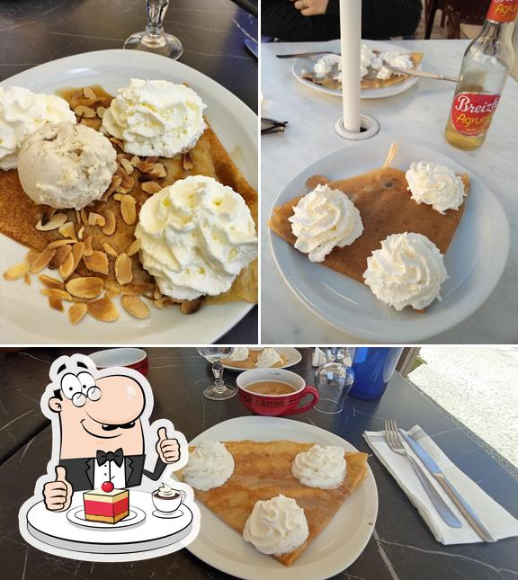 Crêperie de La Citadelle de Brouage sert une éventail de plats sucrés