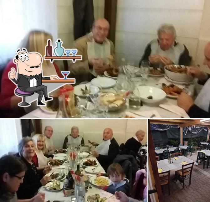 Dai un'occhiata agli interni di Trattoria Pizzeria El Capel