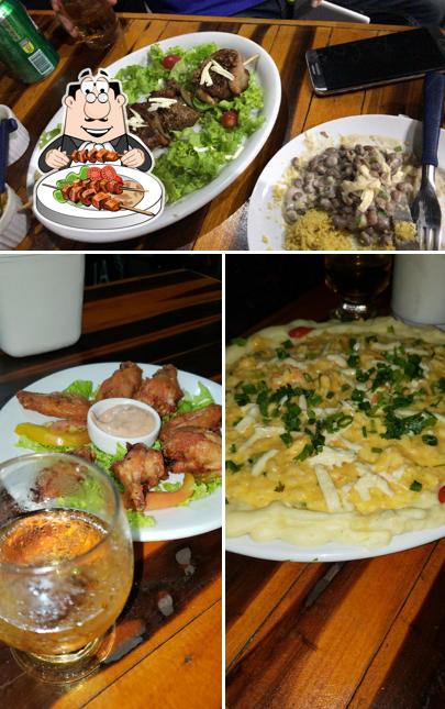 O Espetto Chef se destaca pelo comida e mesa de jantar
