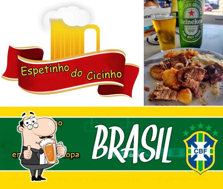 Peça uma tulipa de cerveja leve ou escura