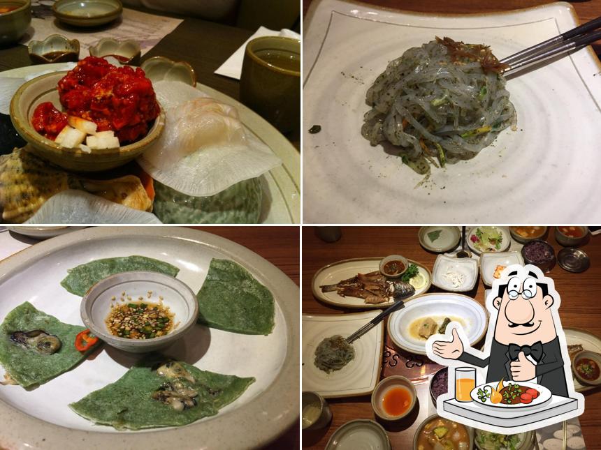 Gyeongbokgung Palace (Kyung Bok Kung Korean Grill Dining) restaurant