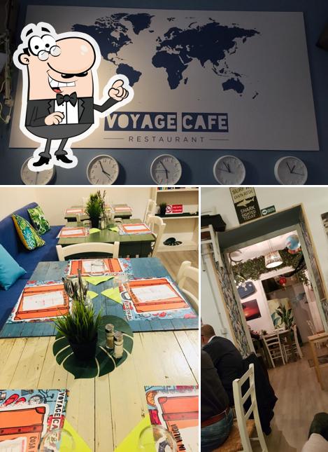 La foto di interni e esterno da Voyage Cafè Restaurant