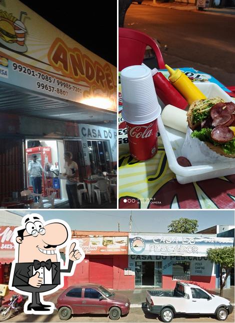 Look at the pic of André Lanches