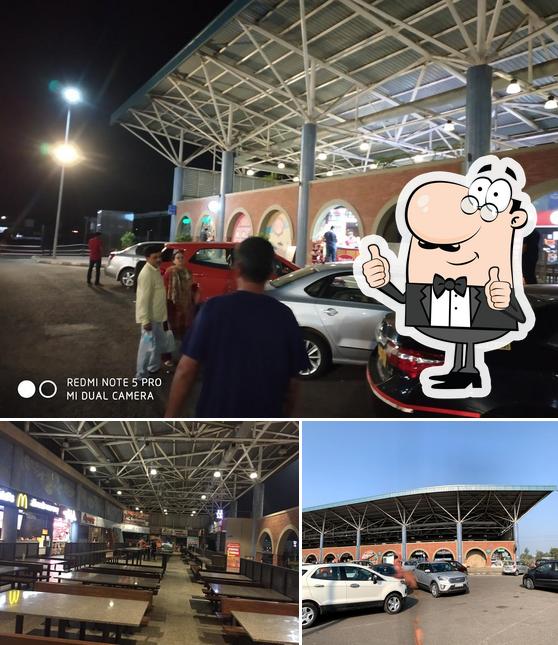 Look at this photo of FoodZon