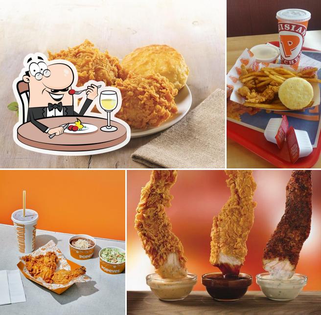 Food at Popeyes Louisiana Kitchen