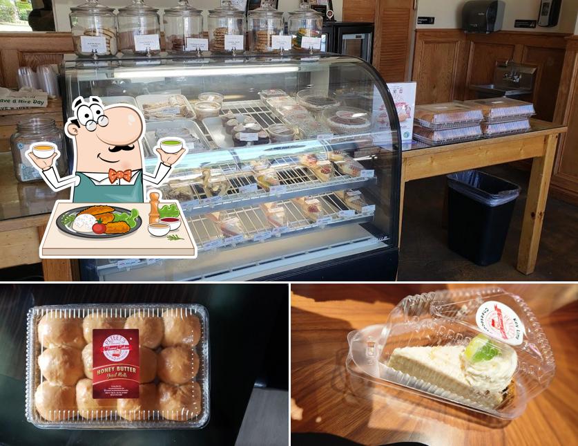 Peteet's Famous Cheesecakes in Oak Park Restaurant menu and reviews