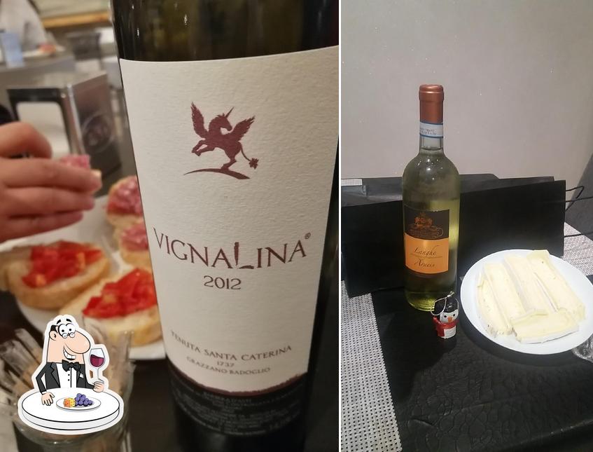 È gradevole prendersi un bicchiere di vino a La Bottega Del Vino