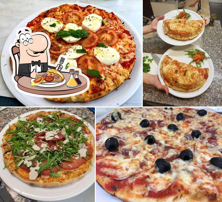 Get pizza at Ristorante Pizzeria Etna