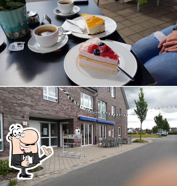 Das Kaffchen Am Steinkreis