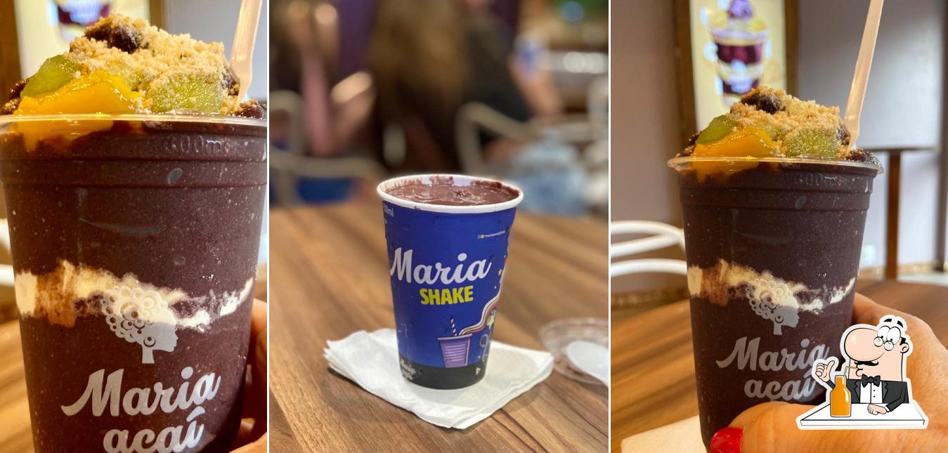 Desfrute de um drinque no Maria Açaí