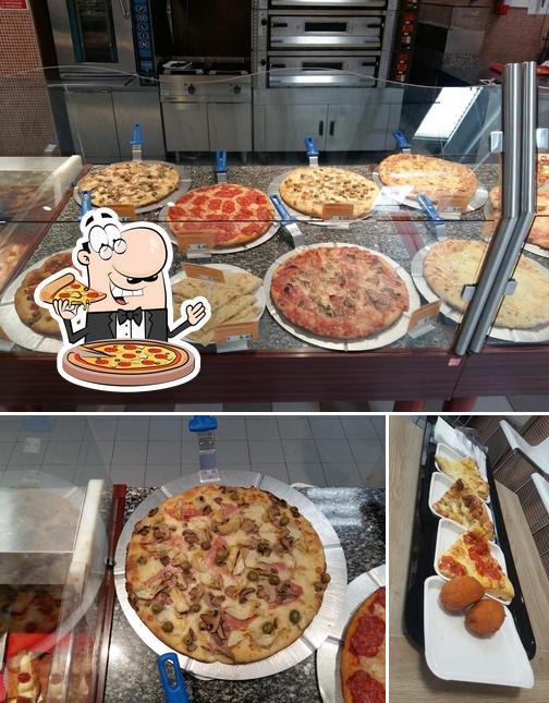 Scegli una pizza a Pizzeria ipercoop