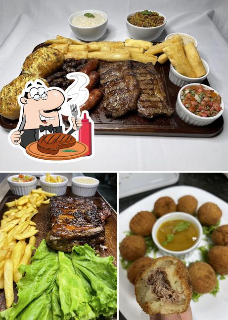 Prove pratos de carne no Restaurante & Petiscaria O RANCHO
