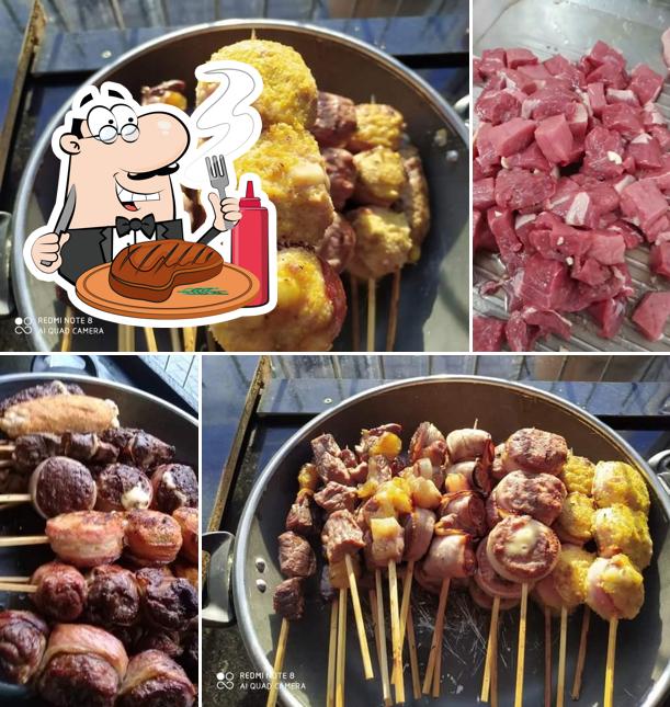 Espetinhos e Hamburgueria Estrela Real oferece pratos de carne