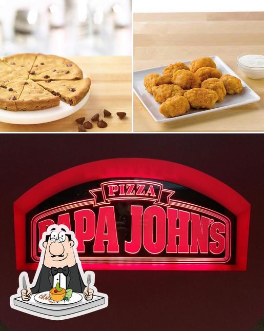 Entre los distintos productos que hay en Papa Johns Pizza también tienes comida y interior