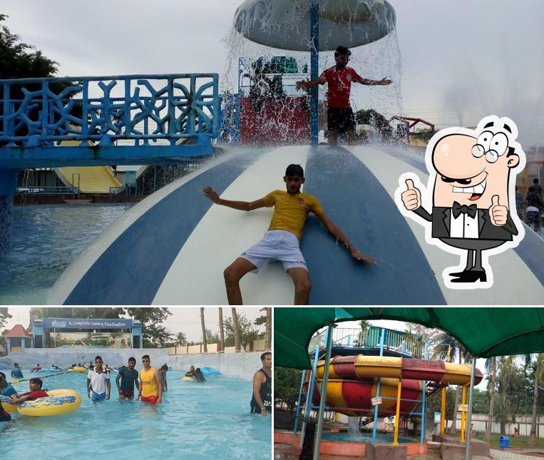 Aquatica Banquet Resort & Water Park, Kolkata - Restaurant reviews