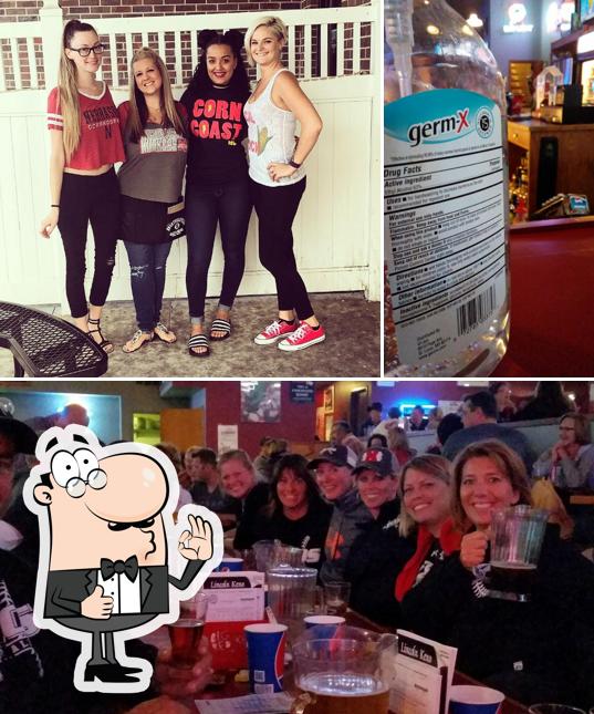 Sportscasters Bar & Grill in Lincoln Restaurant menu and reviews