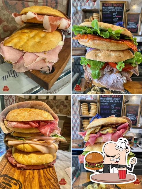 Prenditi un hamburger a La Prosciutteria Perugia