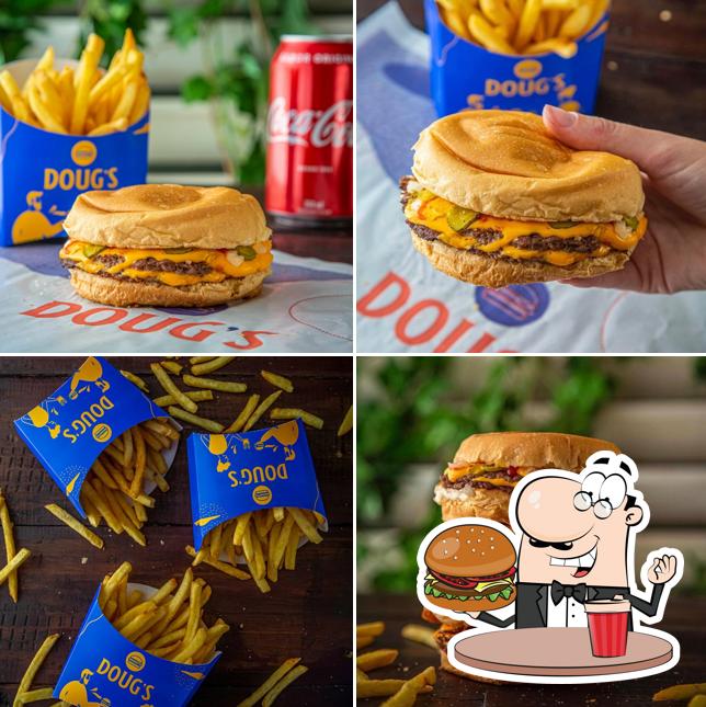 Hambúrguer em DK Doug's Burger
