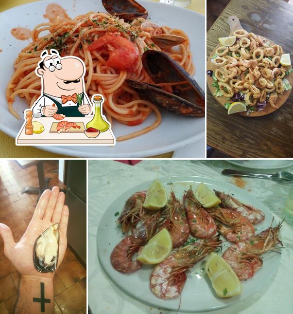 Scegli tra i molti piatti di mare offerti a Ristorante-pizzeria PICCADILLY