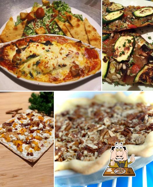 Order pizza at CAFE FREJUS - Salads / Pizza / Sandwiches - Brunch / Terrasse
