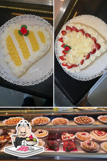 Pasticceria Arosio serve un'ampia selezione di dolci