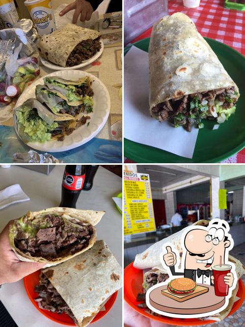 Restaurante Tacos El Zurdo, Rosarito, Blvd. Benito Juárez 340