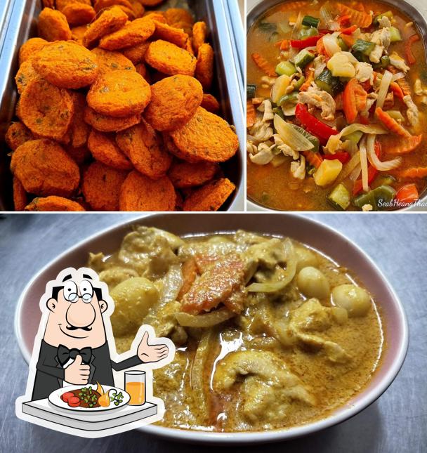 Thai Smile by Hek & Nunaa