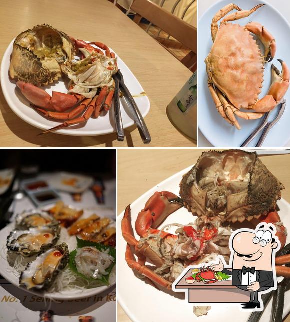 Order seafood at Jeju