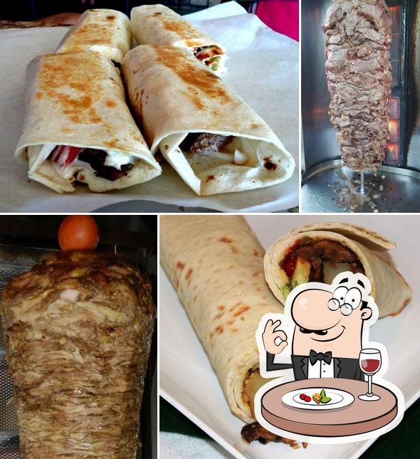 Comida em Shawarma's do Habibi