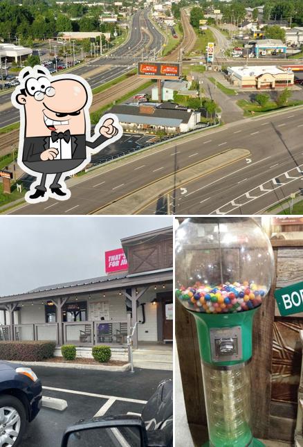 Willie Jewell's Old School BarBQ in Martinez Restaurant menu and reviews