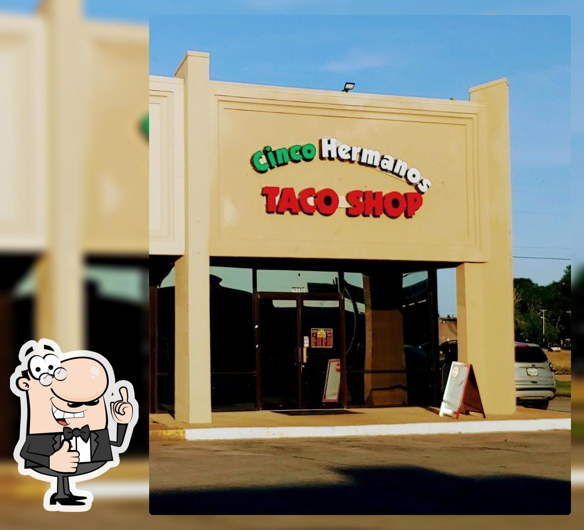 Best rotisserie chicken in Corinth, Mississippi restaurants, summer