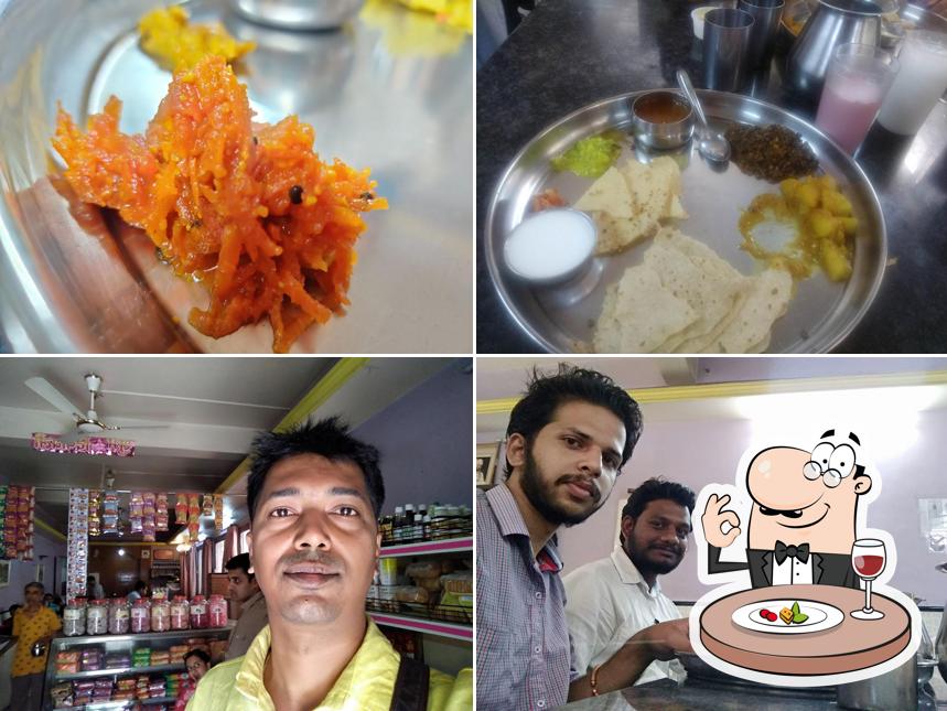 Meals at Bandu Gore bhojanalaya