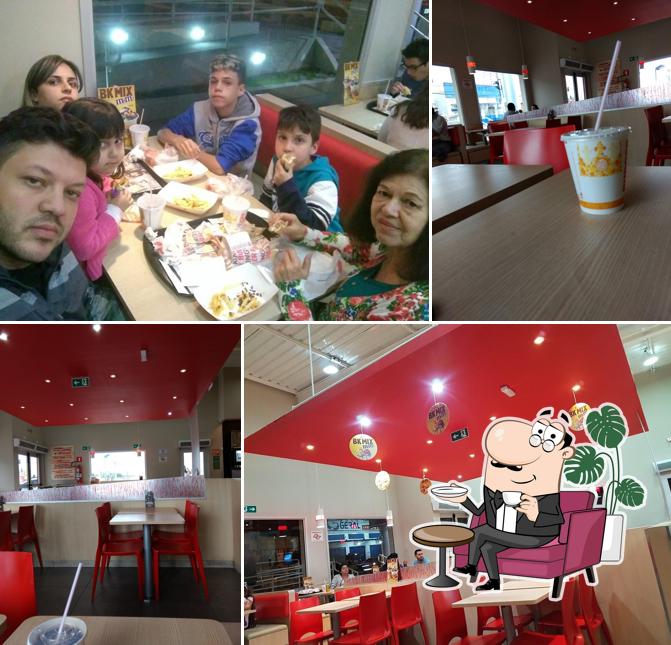 O interior do Burger King