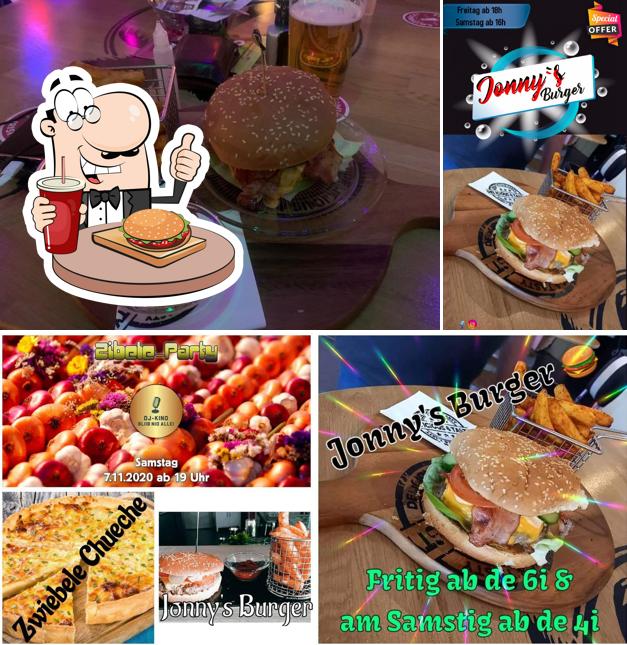 Prova un hamburger a Pinky's Bar Pub Lyss