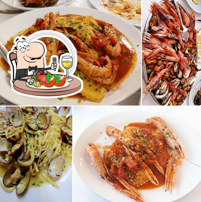 Try out seafood at Corallo Ristorante Pizzeria