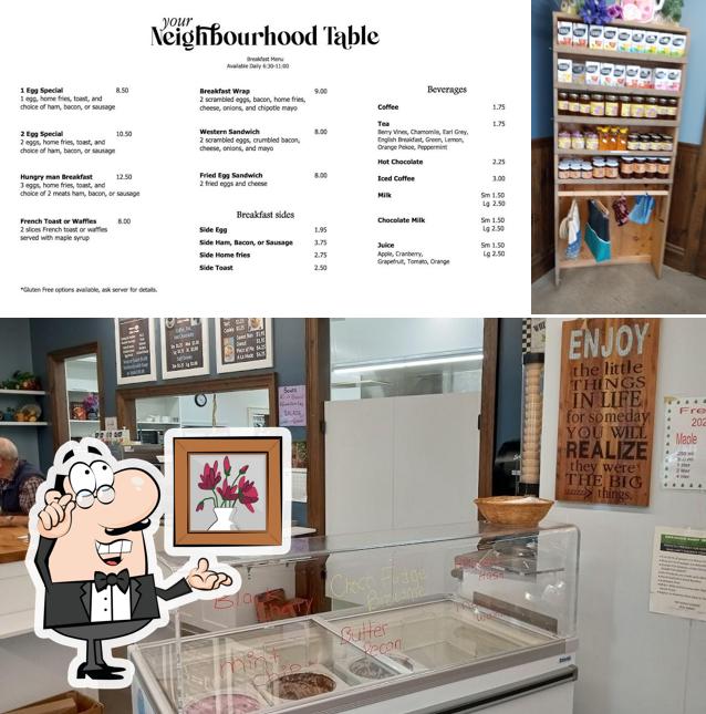 L'intérieur de Your Neighbourhood Table