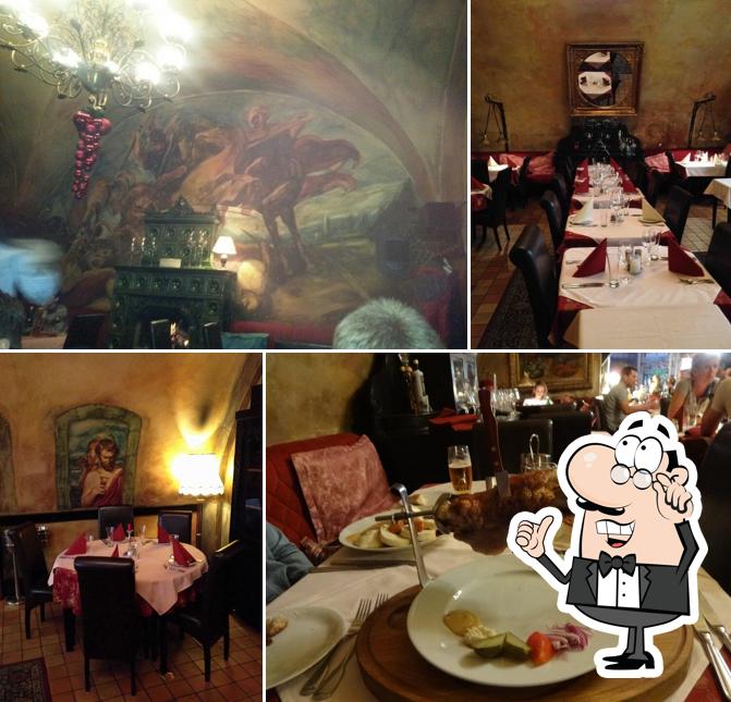 The interior of Restaurant Baroque Angels